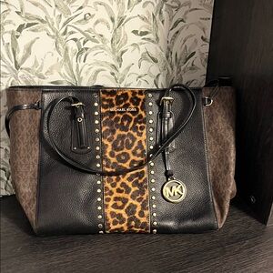 Michael Kors Black and Brown Leopard Tote